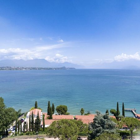 Hotiday Apartment Collection - Desenzano デセンツァーノ・デル・ガルダ エクステリア 写真