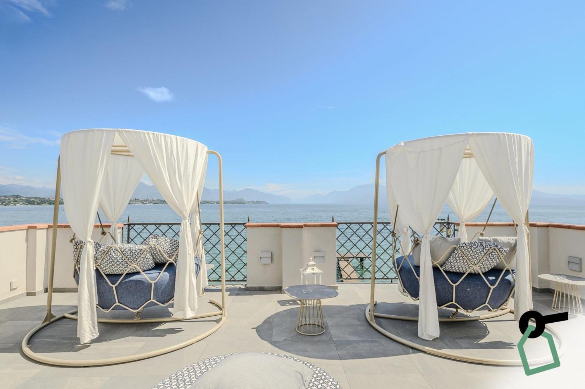 Hotiday Apartment Collection - Desenzano デセンツァーノ・デル・ガルダ エクステリア 写真