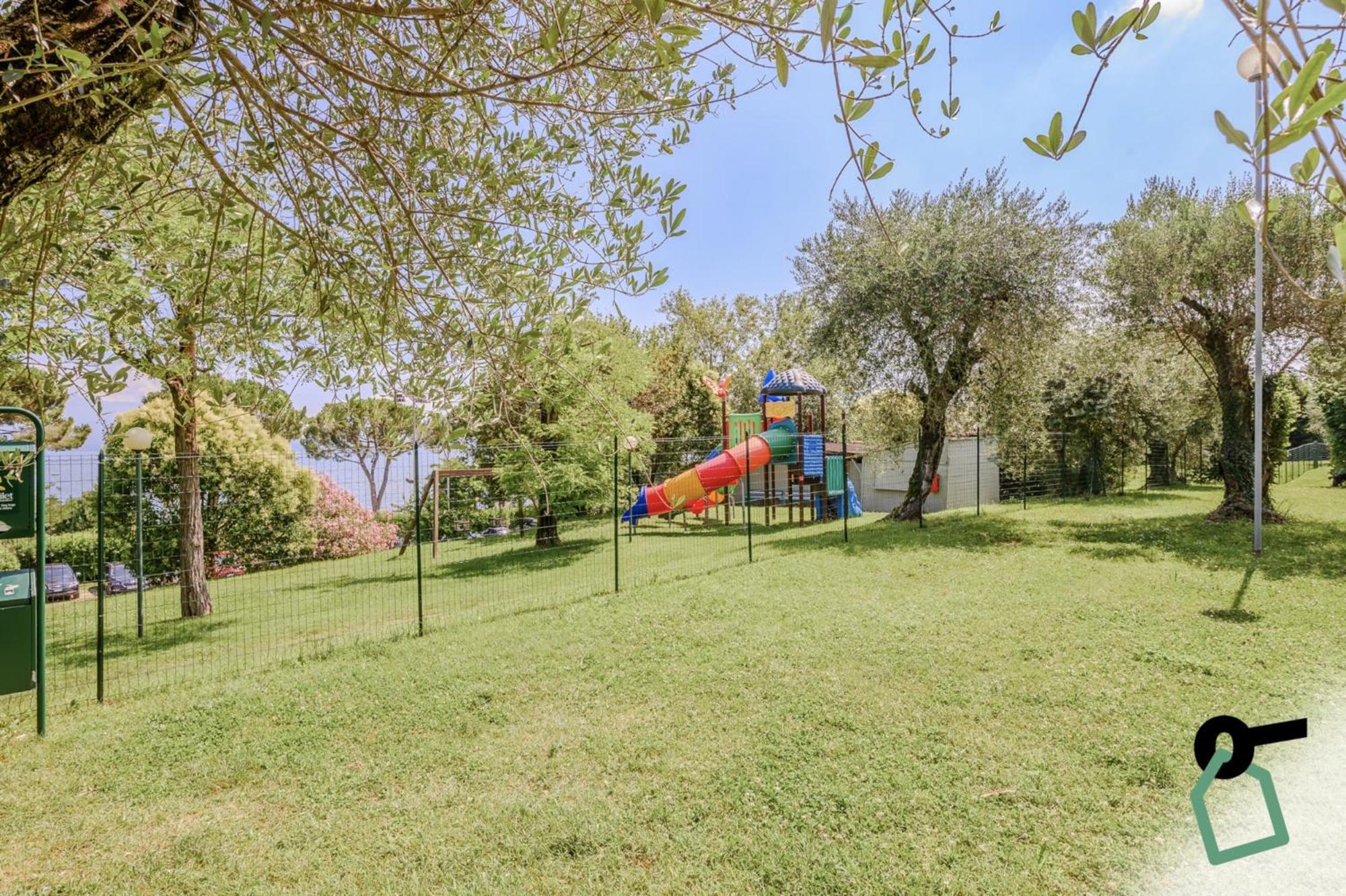 Hotiday Apartment Collection - Desenzano デセンツァーノ・デル・ガルダ エクステリア 写真